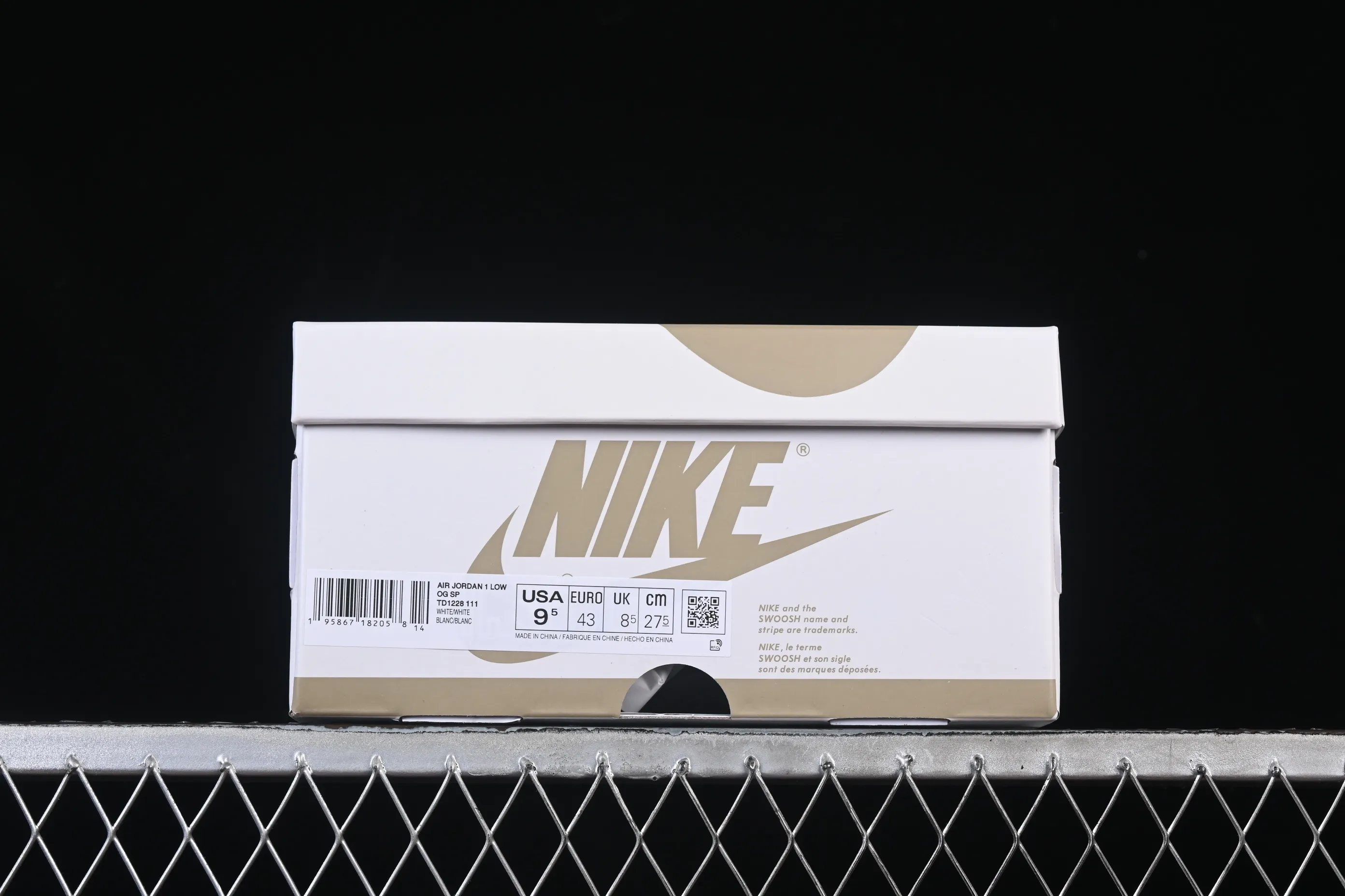 All categories Air Jordan Jordan series basketball shoes Air Jordan 1 Low foreign trade version Travis Scott x Fragment Design x Air Jordan 1 Low OG SP AJ1 Joe 1 family and friends limited pure white low-top cultural casual sneakers TD1228-111